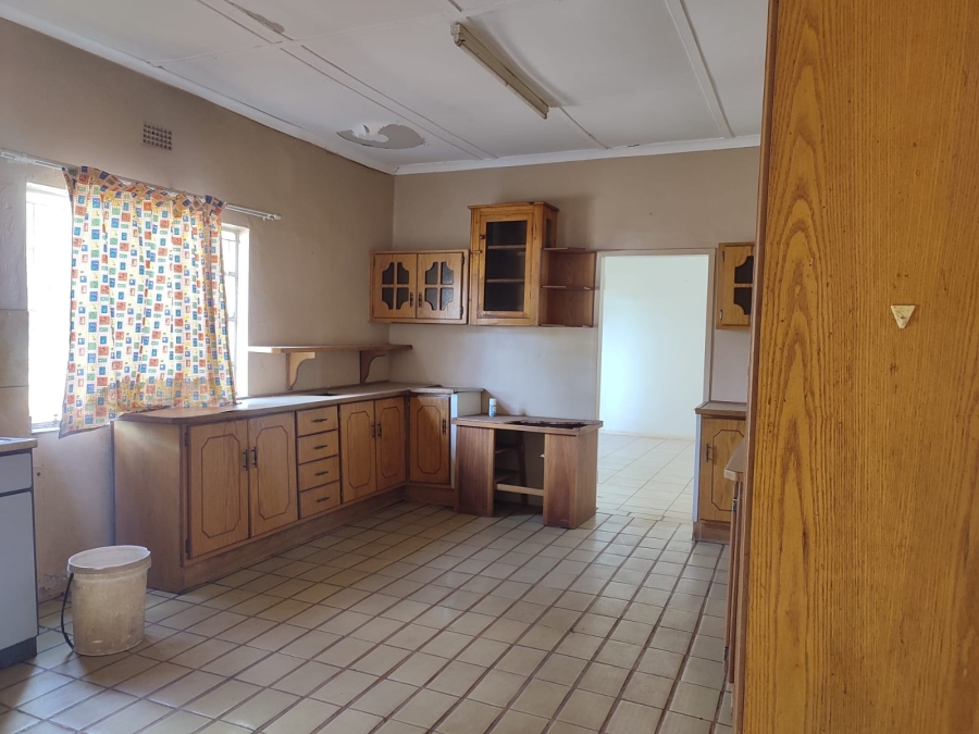 4 Bedroom Property for Sale in Zeerust North West